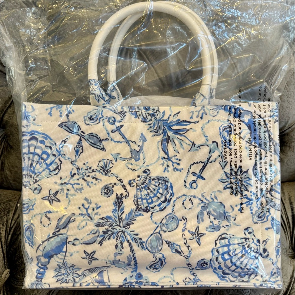 🆕 Lilly Pulitzer ADAIR TOTE in “Resort White Barefoot Beachcomber” MSRP $198 NWT - Picture 8 of 9